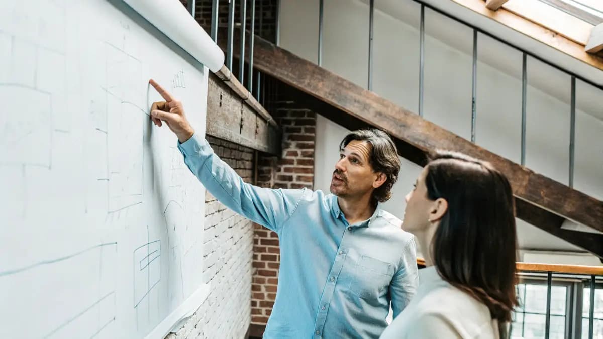 Vom Krisenmodus zur Vision: Transition Coaching für nachhaltige Unternehmensentwicklung